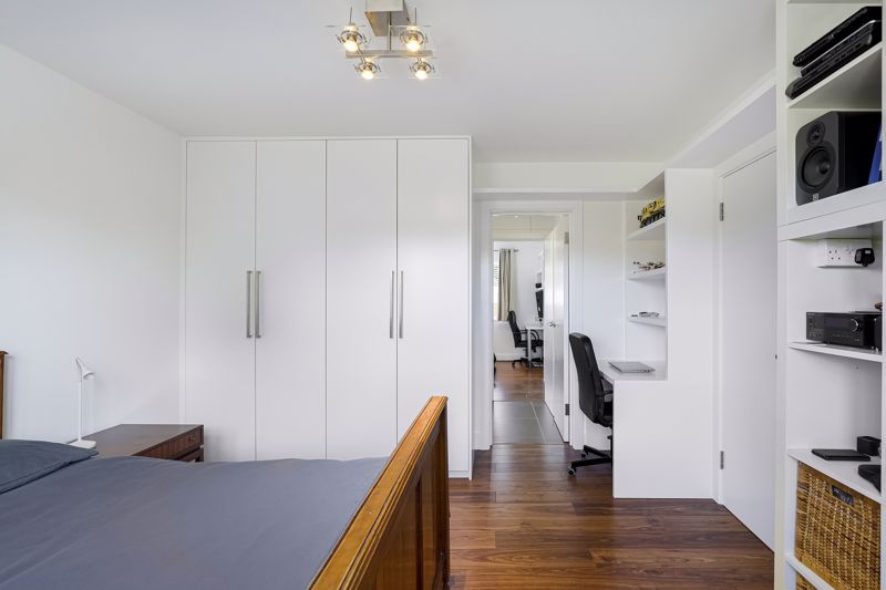 Bedroom - click for photo gallery